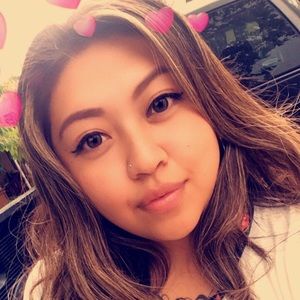 Meet your Posher, Joelle